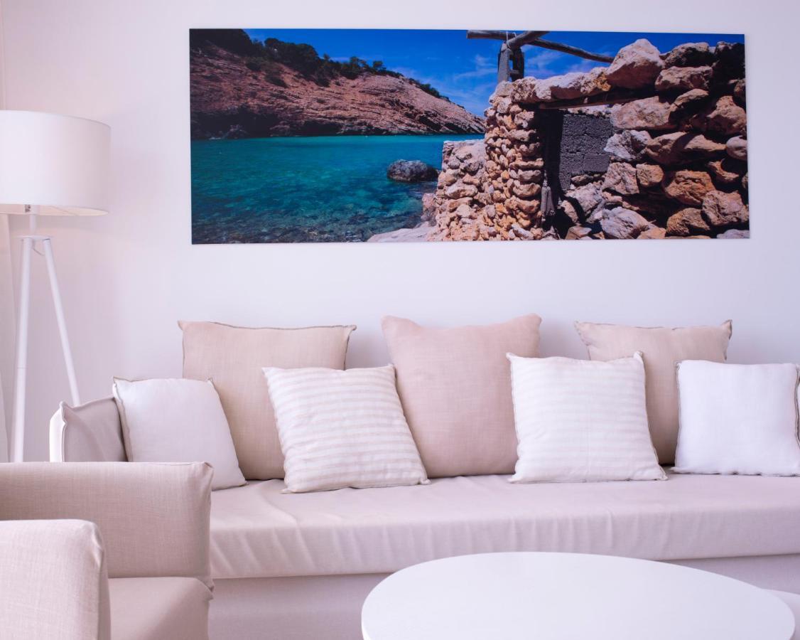 Apartamentos Llobet Ibiza Eksteriør billede