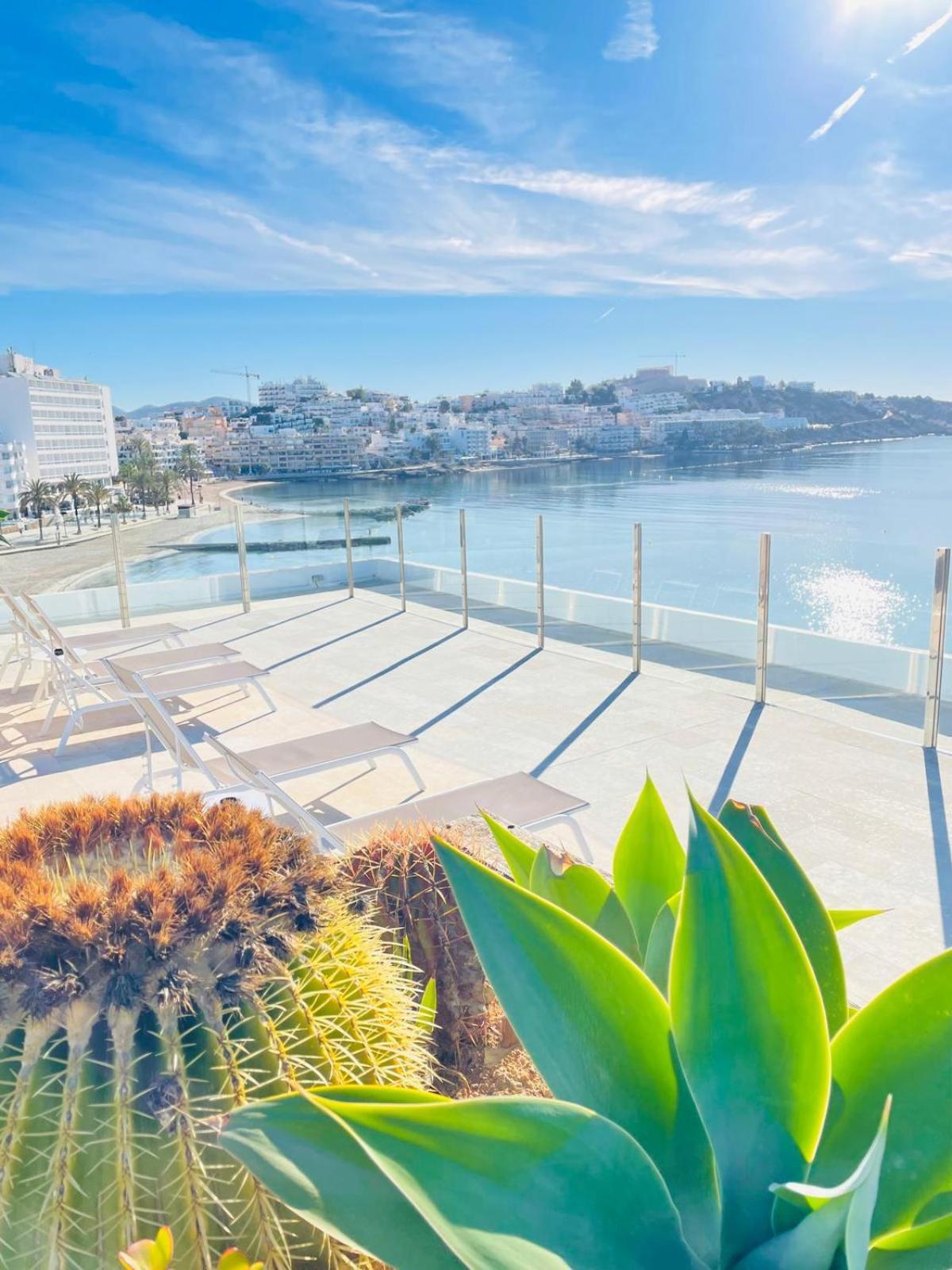 Apartamentos Llobet Ibiza Eksteriør billede