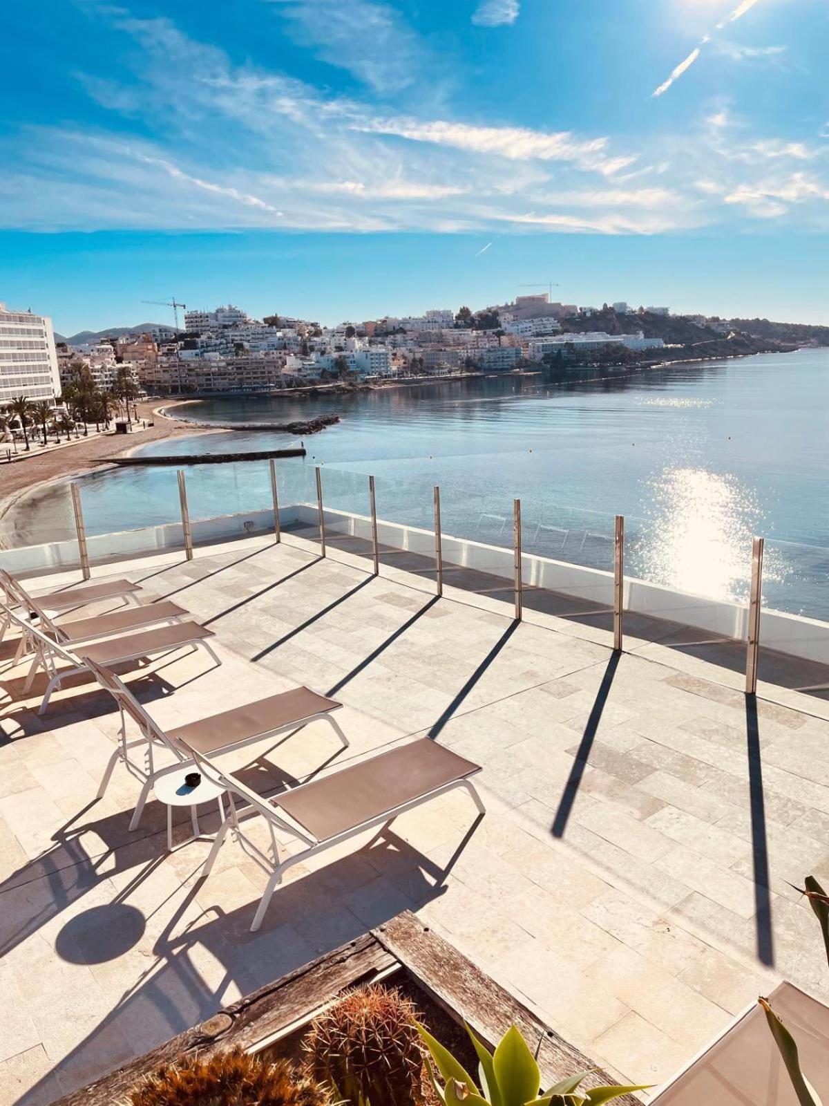 Apartamentos Llobet Ibiza Eksteriør billede