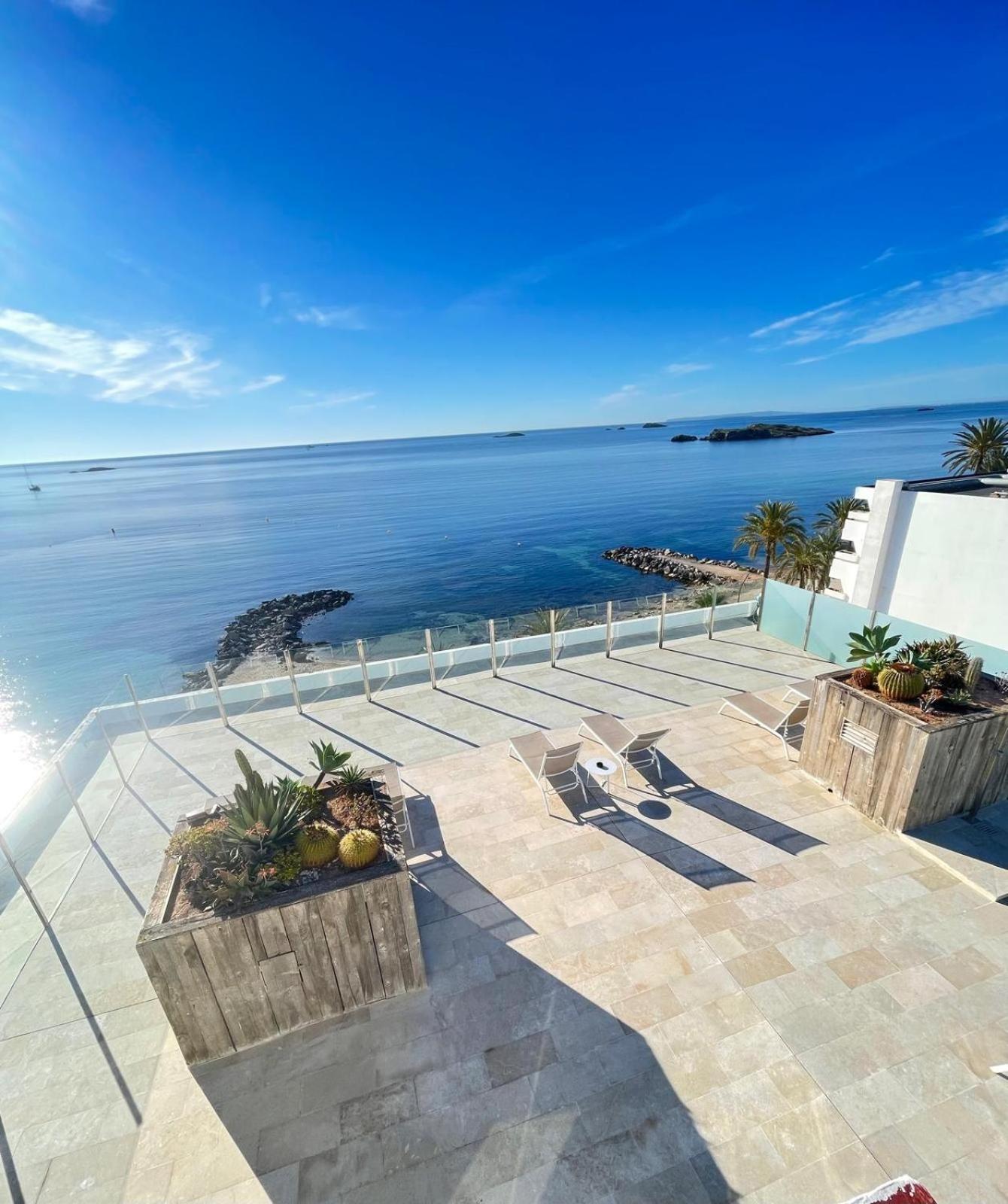 Apartamentos Llobet Ibiza Eksteriør billede