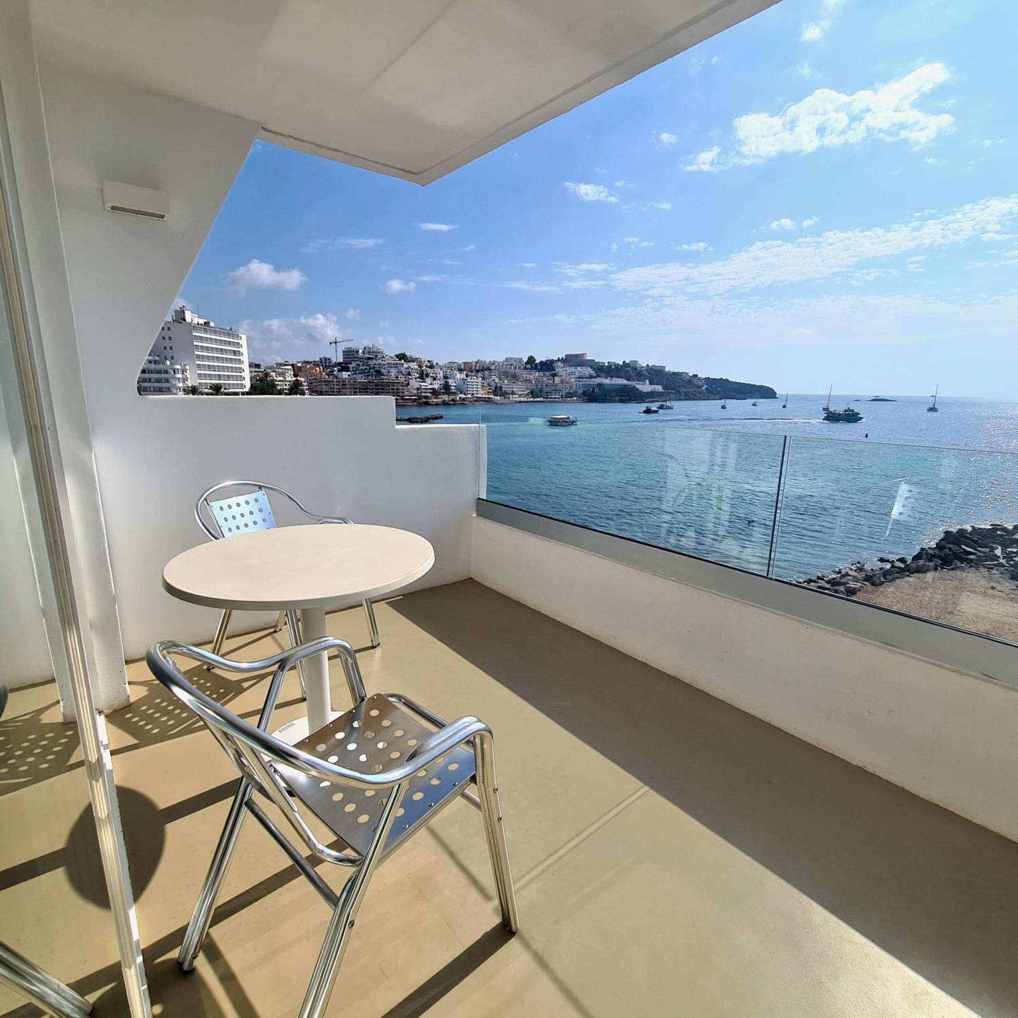 Apartamentos Llobet Ibiza Eksteriør billede